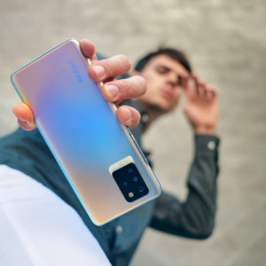 Infinix NOTE 10 Pro - Foto: Divulgação Infinix